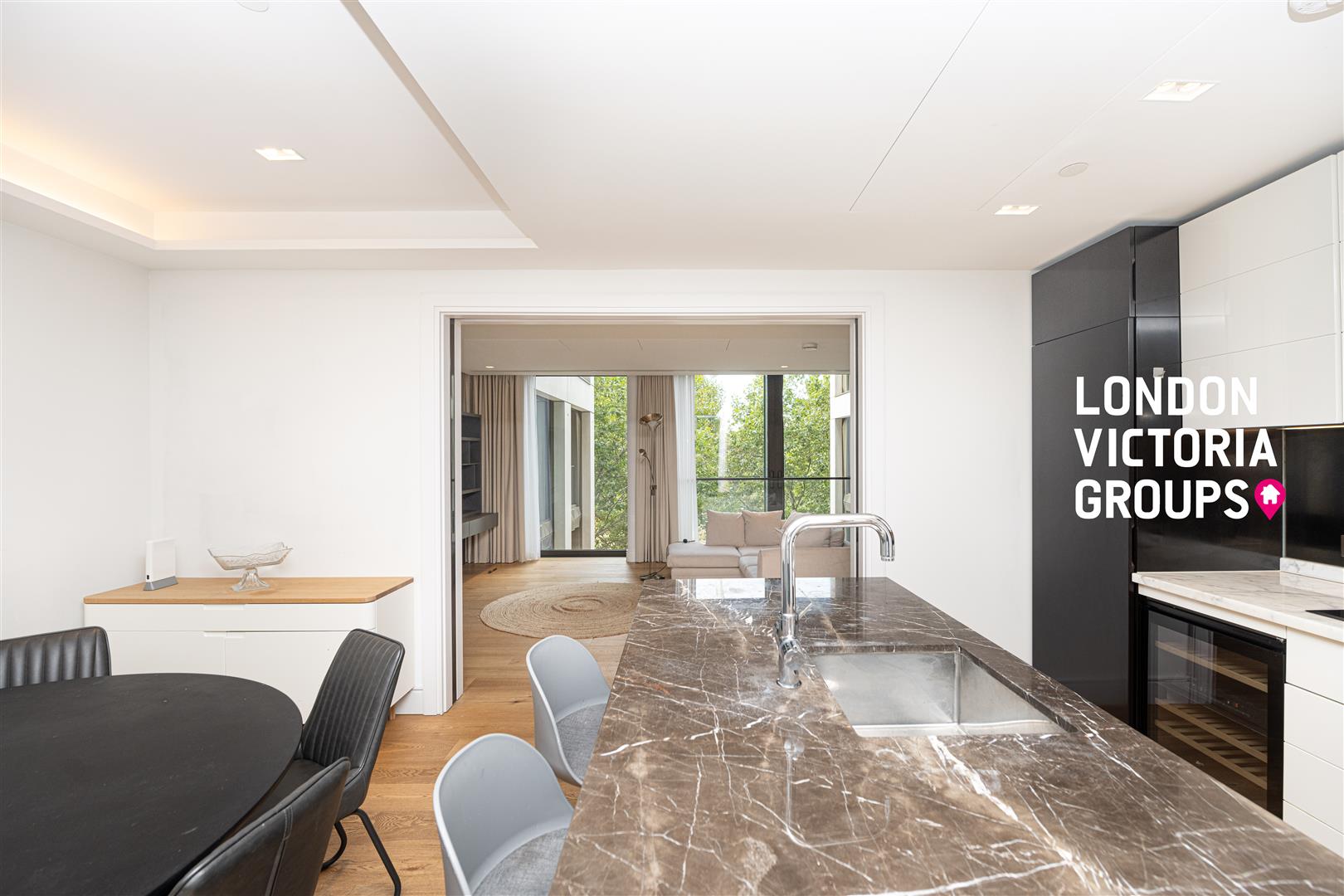 5 Belvedere Road, LONDON